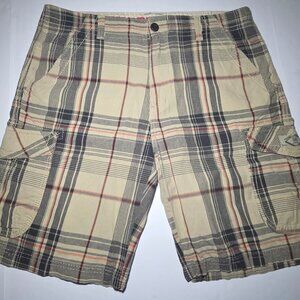 Union Bay Mens Beige and Black Plaid 6 Pocket Cargo Shorts Size 38